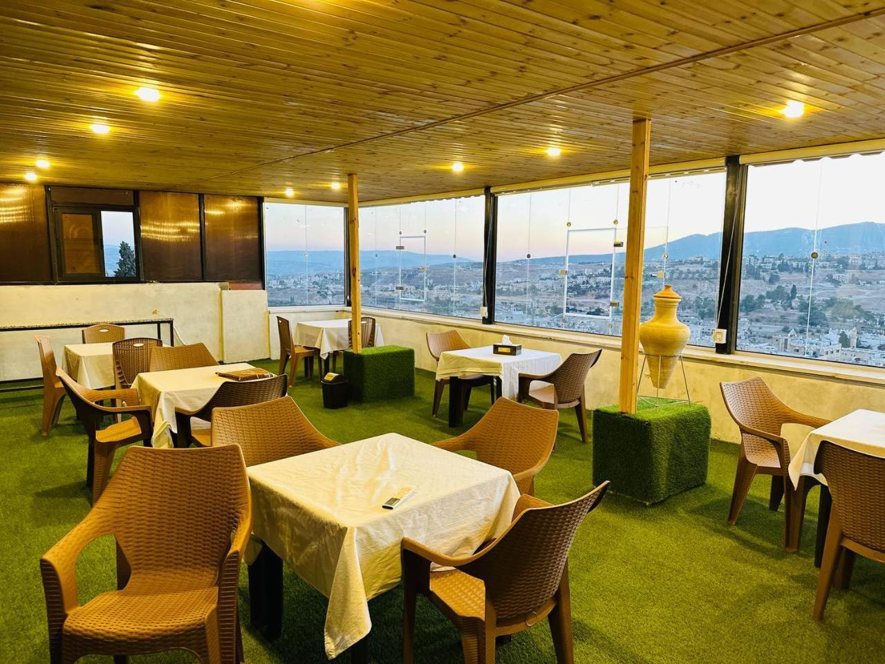 Dream House Hotel Jerash Jarash Esterno foto